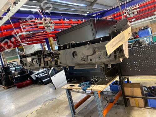 Frontplade/Frontkurv Frontplade/Frontkurv RENAULT CLIO IV (BH_) 1.5 dCi 90 (90 hp) 39640572 39640572