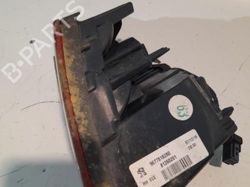 Used Right tailgate light Right tailgate light 21722437 21722437
