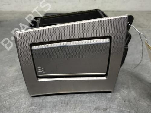 Used Air vent Air vent JAGUAR XF I (X250) 3.0 D (241 hp) 32994481 32994481