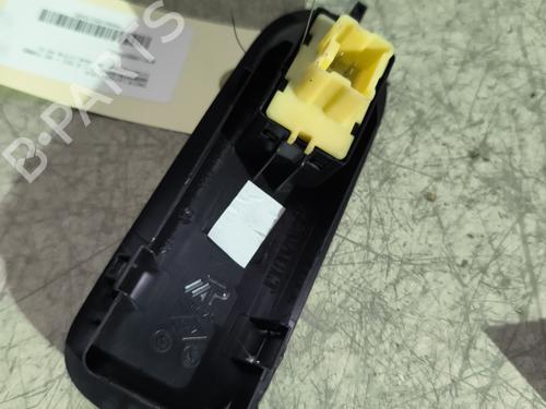right-front-window-switch-dacia-duster-hs_-2010-2011-2012-2013-2014-2015-2016-2017-2018-25624674 main image