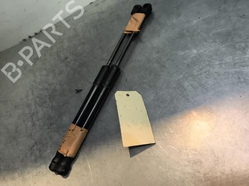 Używane Siłownik klapy tylnej / bagażnika VW UP! (121, 122, BL1, BL2, BL3, 123) 1.0 TSI (90 hp) 30829887