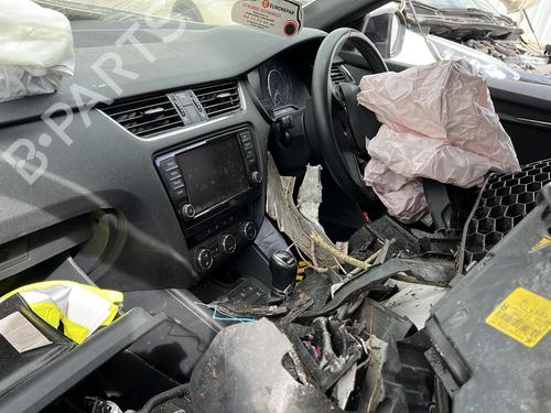 Used Parts SKODA OCTAVIA III Combi (5E5, 5E6)  2.0 TDI RS  2024406