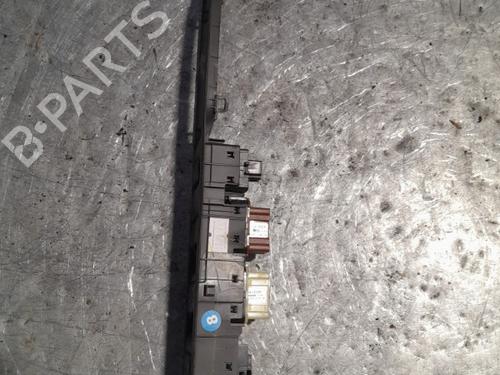 Used Left front window switch Left front window switch RENAULT CAPTUR I (J5_, H5_) 1.5 dCi 90 (J5N4, J5M5, J5MW, J5M6, J5AL, J5AJ) (90 hp) 21717888 21717888