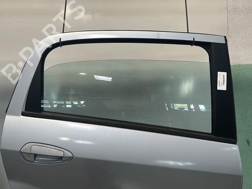 Used Right rear door FIAT GRANDE PUNTO (199_) 1.3 D Multijet (75 hp) 27328535