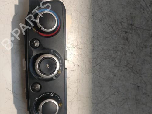 Used Climate control RENAULT MEGANE III Hatchback (BZ0/1_, B3_) 1.5 dCi (86 hp) 21717204