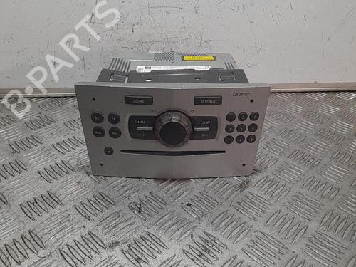 Used Radio Radio OPEL CORSA D (S07) 1.4 (L08, L68) (90 hp) 21714897 21714897