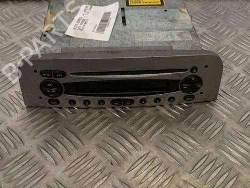Used Radio ALFA ROMEO 147 (937_) 1.6 16V T.SPARK (937.AXA1A, 937.AXB1A, 937.BXB1A) (120 hp) 21723697