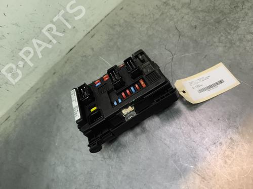 Sikringsdose PEUGEOT 1007 (KM_) 1.6 16V (109 hp) 30829929