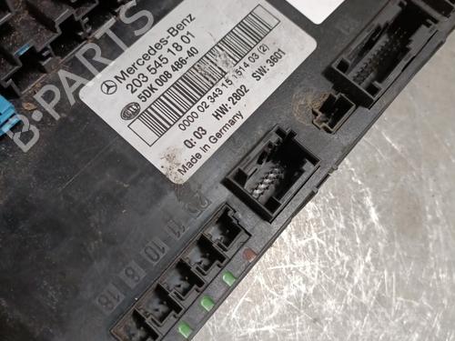 Used Fuse box Fuse box MERCEDES-BENZ C-CLASS T-Model (S203) C 220 CDI (203.206, 203.208) (143 hp) 28165055 28165055