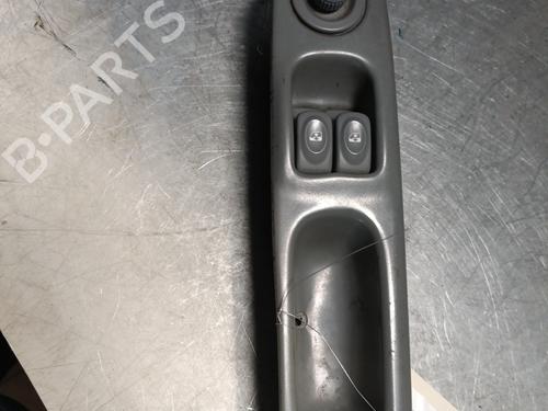 Used Left front window switch RENAULT TWINGO I (C06_) 1.2 16V (C060) (60 hp) 28165137