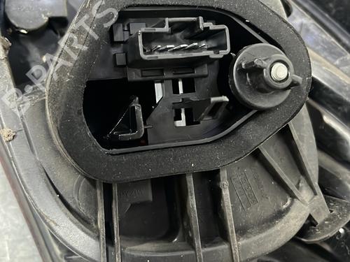 Used Left taillight Left taillight 32721113 32721113