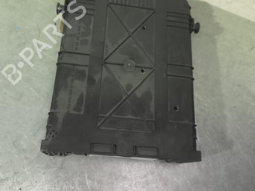 Used Fuse box Fuse box PEUGEOT 308 II (LB_, LP_, LW_, LH_, L3_) 1.6 HDi / BlueHDi 115 (115 hp) 29732734 29732734