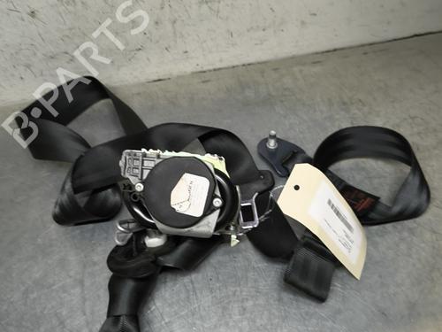 front-right-seatbelt-ds-ds-5-kf_-2015-2016-2017-2018-32996716 main image