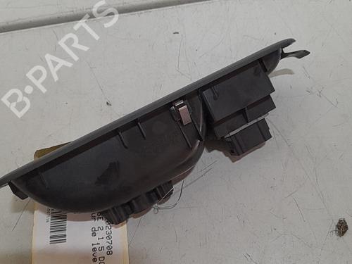 Used Right front window switch Right front window switch RENAULT CLIO III (BR0/1, CR0/1) 1.5 dCi (C/BR0G, C/BR1G) (68 hp) 21696873 21696873