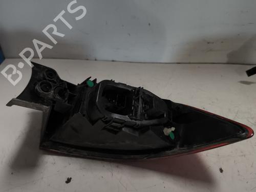 right-taillight-renault-clio-iv-bh_-2012-2013-2014-2015-2016-2017-2018-2019-2020-2021-24032612 main image