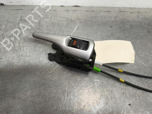 Front left lock TOYOTA AURIS (_E15_) 1.4 D-4D (NDE150_, NDE150R) | BP29997298C98