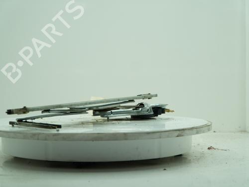 Used Front right window mechanism Front right window mechanism TOYOTA YARIS (_P1_) 1.3 (SCP12_, SCP13_, SCP12R, SCP13R) (87 hp) 40434799 40434799