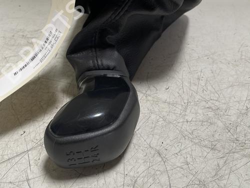 Shift knob CITROËN C3 III (SX) 1.2 VTi 82 | BP24346588I34 - Image 2