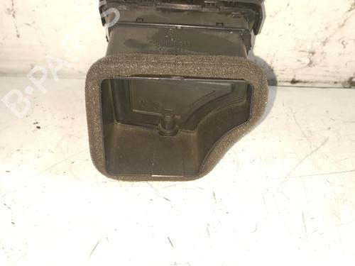 air-vent-vw-golf-v-variant-1k5-2007-2008-2009-24983644 main image