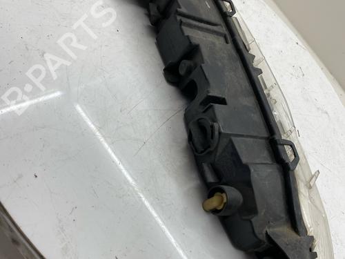 left-daytime-light-citroen-c4-picasso-ii-2013-39640639 main image