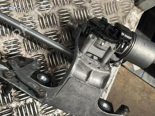 Used Front wiper motor Front wiper motor FORD C-MAX (DM2) 1.8 TDCi (115 hp) 21722133 21722133