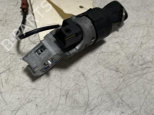 Used Ignition barrel Ignition barrel PEUGEOT 407 (6D_) 2.0 HDi 135 (6DRHRH, 6DRHRE, 6DRHRG, 6DRHRJ) (136 hp) 24181499 24181499