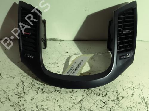 Used Air vent CHEVROLET ORLANDO (J309) 2.0 D (131 hp) 23822249