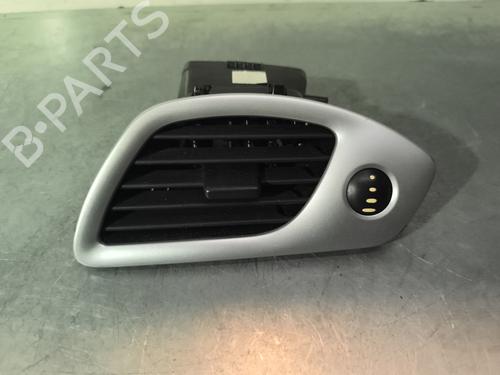 Used Air vent RENAULT SCÉNIC III (JZ0/1_) 1.5 dCi (110 hp) 29732962