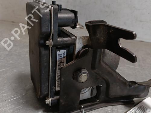 Used ABS pump NISSAN MICRA III (K12) 1.2 16V (80 hp) 28048178