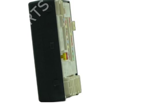 Used Fuse box Fuse box 38058823 38058823