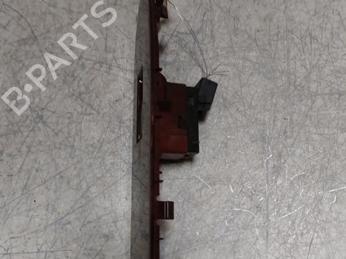 Used Right front window switch Right front window switch SUZUKI GRAND VITARA II (JT, TE, TD) 1.9 DDiS All-wheel Drive (JT419, TD44, JB419WD, JB419XD,... (129 hp) 25625269 25625269