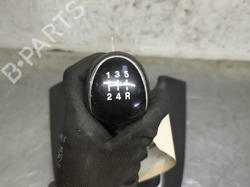 Used Shift knob FORD FIESTA VI (CB1, CCN) 1.5 TDCi (75 hp) 33051683