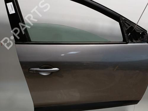 right-front-door-renault-megane-iii-hatchback-bz01_-b3_-2008-25923878 main image