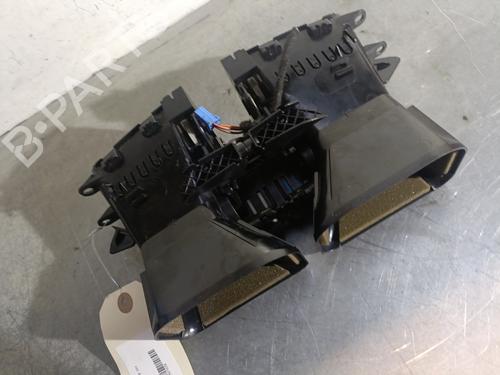 Used Air vent MERCEDES-BENZ E-CLASS (W212) E 220 CDI / BlueTEC (212.001, 212.002) (170 hp) 29331008