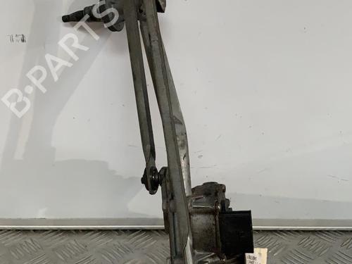 Used Front wiper motor FORD FIESTA V (JH_, JD_) 1.4 TDCi (68 hp) 21720421