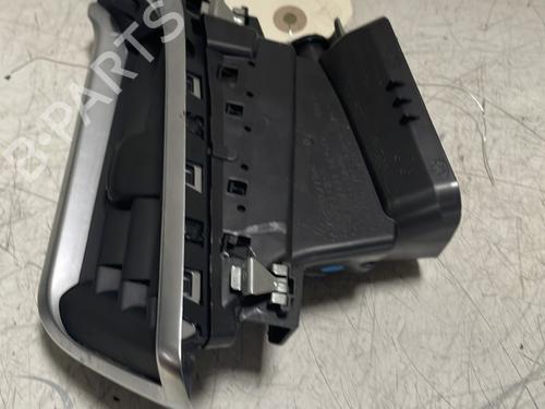 Air vent PEUGEOT 208 I (CA_, CC_) 1.6 HDi | BP24526403I21