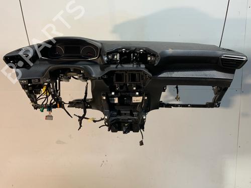 Used Dashboard Dashboard PEUGEOT 208 II (UB_, UP_, UW_, UJ_) 1.5 BlueHDI 100 (102 hp) 40434652 40434652