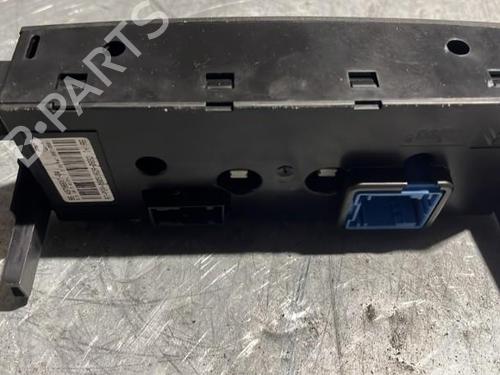 Used Climate control Climate control 21721384 21721384
