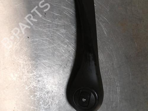 Used Right front window switch Right front window switch RENAULT MEGANE II Estate (KM0/1_) 1.5 dCi (KM16, KM1E) (106 hp) 28165247 28165247