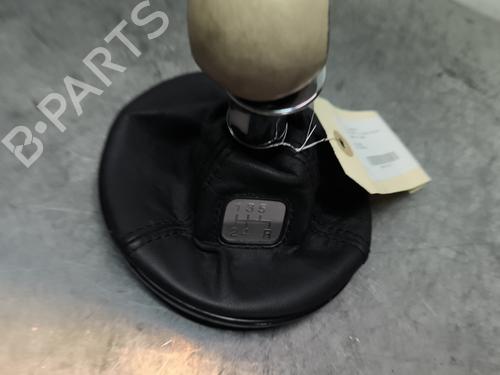 Used Shift knob Shift knob FIAT 500 (312_) 1.2 (312AXA1A) (69 hp) 32994410 32994410