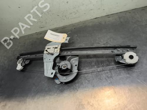 Rudehejsemekanisme Højre foran TOYOTA AYGO (_B1_) 1.0 (KGB10_, KGB10R) (68 hp) 31662933