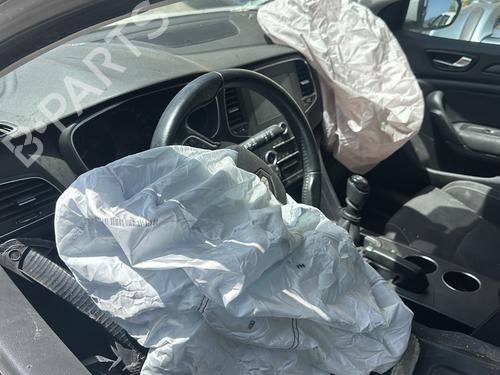 Pare-soleil droit RENAULT MEGANE IV Hatchback (B9A/M/N_) 1.5 dCi 90 (B9A1) | BP29733355I2 