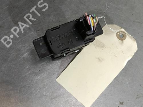 Switch RENAULT GRAND SCÉNIC IV (R9_) 1.3 TCe 140 (R9NB) | BP29304902I30 