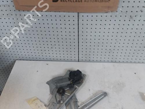 Used Right front window motor Right front window motor PEUGEOT 206 Hatchback (2A/C) 1.4 i (75 hp) 22421537 22421537