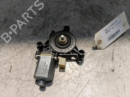 Used Right front window motor Right front window motor SEAT LEON (5F1) 2.0 TDI (150 hp) 21722351 21722351