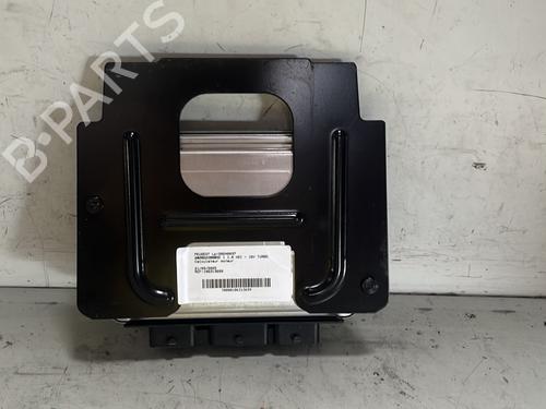 Used Engine control unit (ECU) Engine control unit (ECU) 26177895 26177895