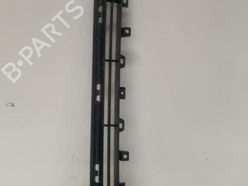 Used Grille AUDI A1 Sportback (8XA, 8XF) 1.0 TFSI (82 hp) 21712316