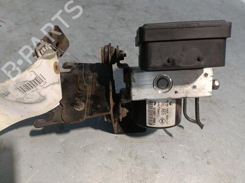 Used ABS pump ABS pump RENAULT TWINGO II (CN0_) 1.5 dCi (CN0E) (64 hp) 21705894 21705894