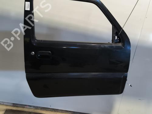 Portier rechts voor SUZUKI JIMNY Closed Off-Road Vehicle (SN) 1.5 DDiS 4WD (SN415D) (65 hp) 31999975