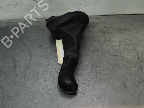 Gearknop DACIA SANDERO 1.5 dCi (68 hp) 32997111